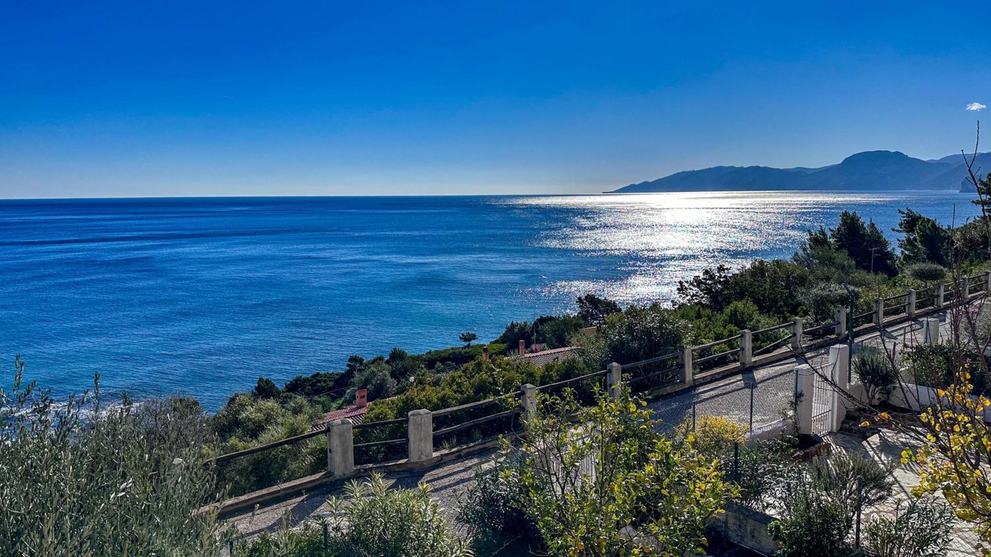 Mama House Con Vista Mare Apartment Cala Gonone Exterior photo