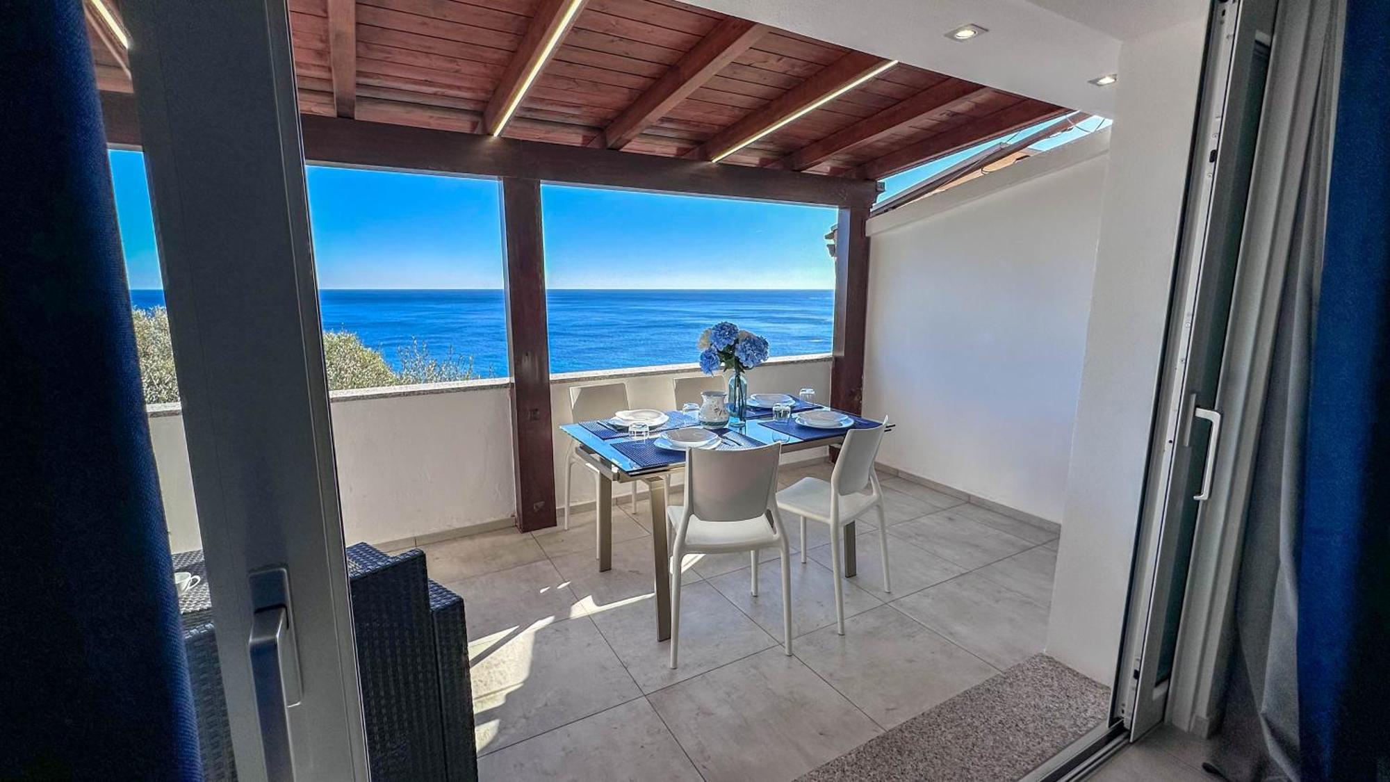 Mama House Con Vista Mare Apartment Cala Gonone Exterior photo