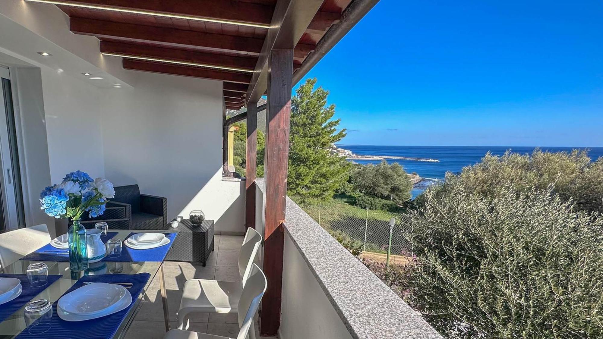Mama House Con Vista Mare Apartment Cala Gonone Exterior photo