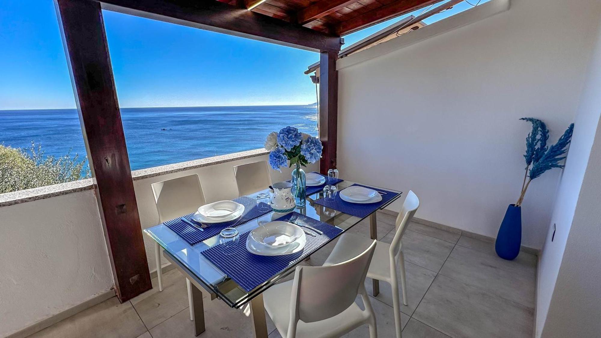 Mama House Con Vista Mare Apartment Cala Gonone Exterior photo