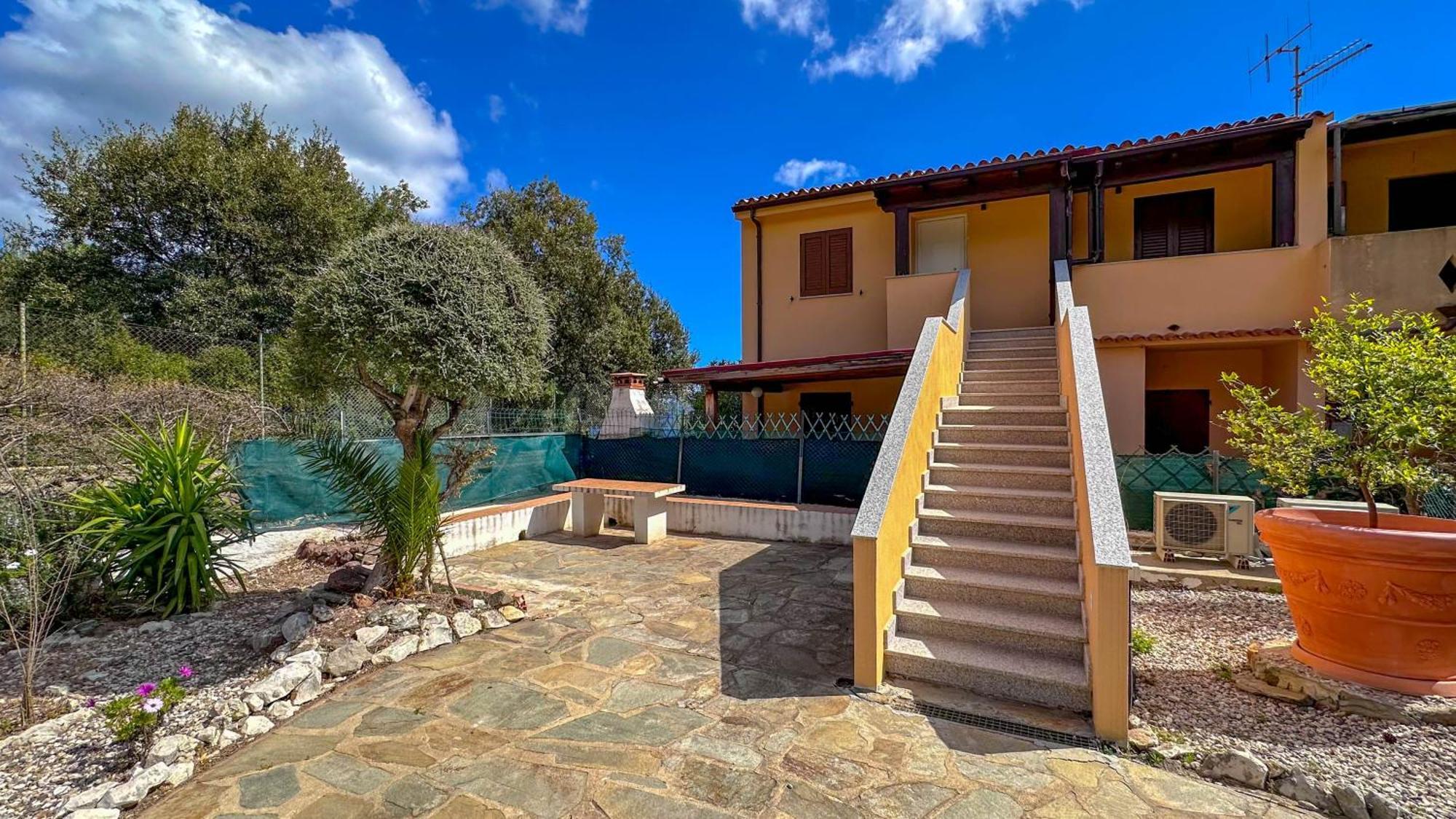 Mama House Con Vista Mare Apartment Cala Gonone Exterior photo